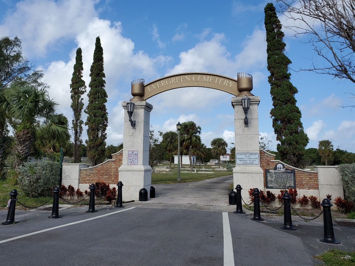 Evergreen-Cemetery.jpg